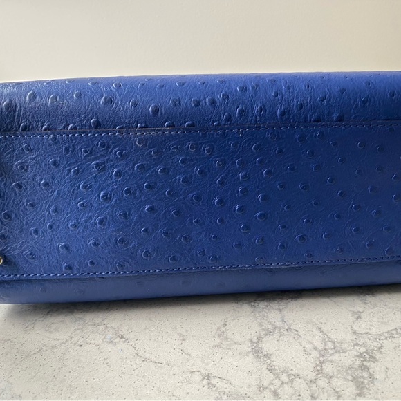 NEVER USED Blue Kate Spade handbag with duster. - Picture 4 of 6